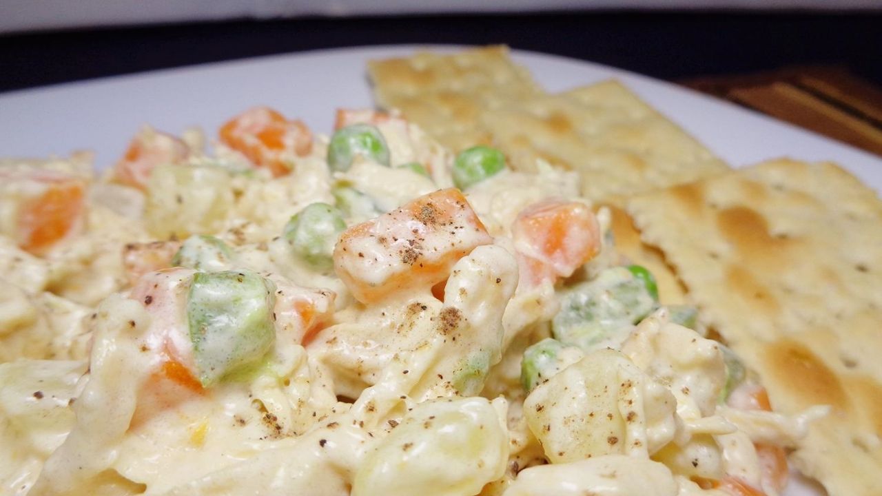 La receta clásica para preparar ensalada rusa en casa