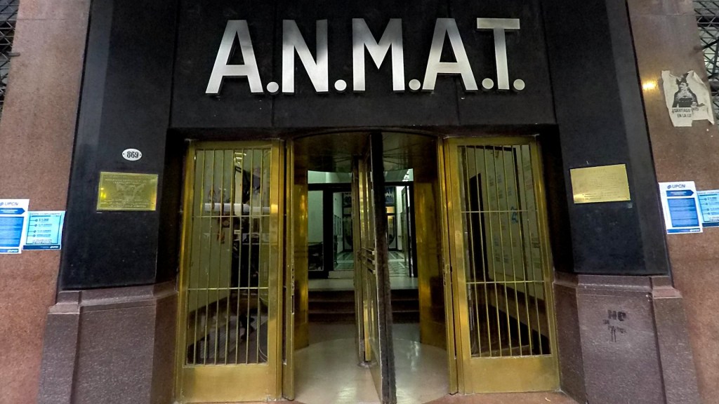 Motosierra burocrática: la ANMAT eliminó más de 300 trámites para empresas