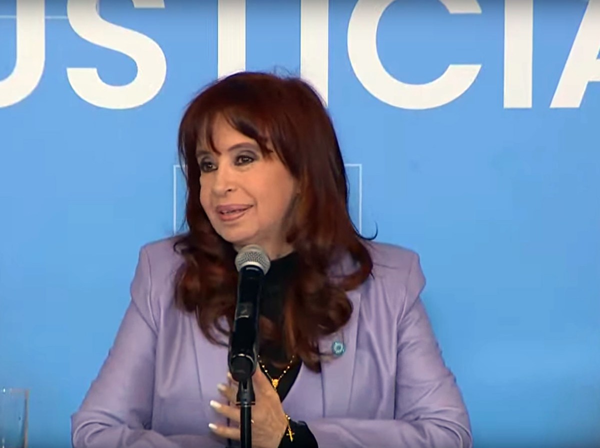 Cristina: “Anunciamos la candidatura y se desataron los demonios”