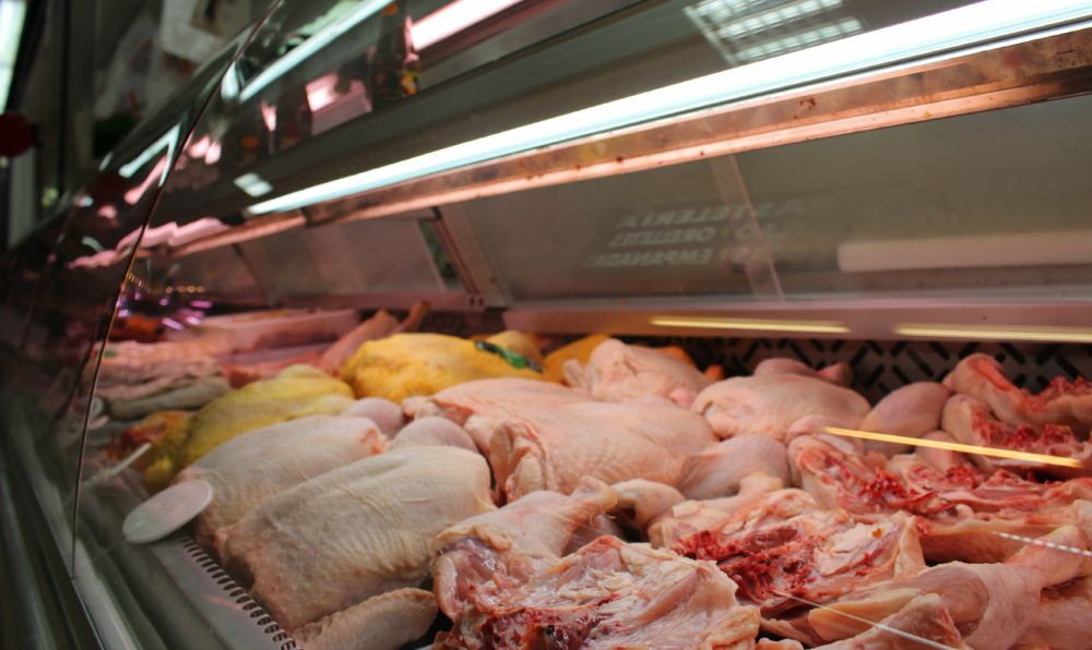 El consumo de pollo superó por primera vez en la historia a la carne: la clave del cambio