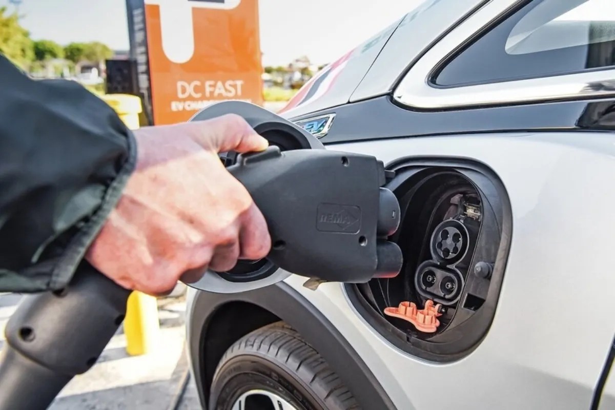 Luz verde del Gobierno para que ingresen más de 21.000 autos eléctricos importados