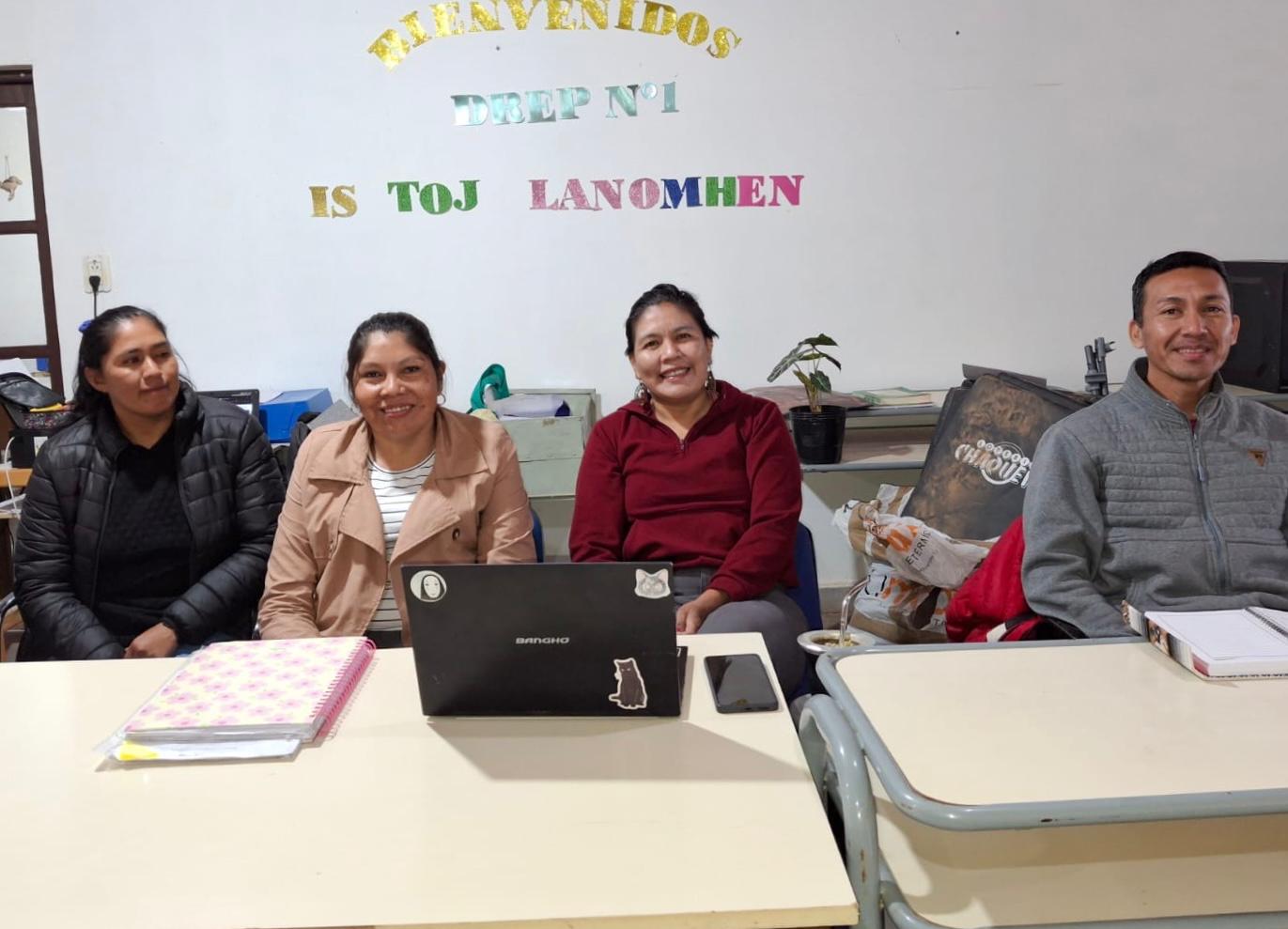 INTERINATOS Y SUPLENCIAS PARA DOCENTES DE PUEBLOS ORIGINARIOS: LA JUNTA EBII RECORRIÓ LA REGIONAL 1 INSCRIBIENDO EN TERRITORIO