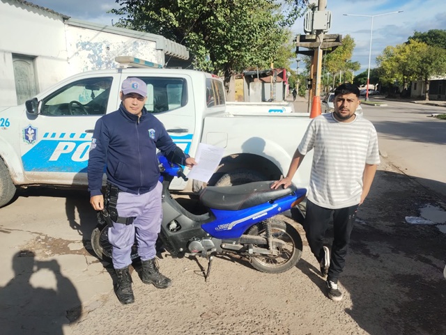 CHACO: Vecinos Ayudaron A Demorar A Un Supuesto Ladron De Moto