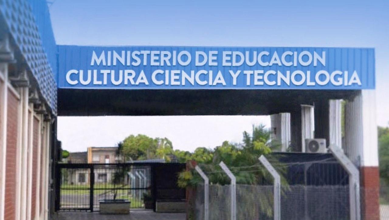 EDUCACIÓN REITERA QUE LA JUBILACIÓN DE AGENTES ADMINISTRATIVOS Y DOCENTES APUNTA A LA DEFENSA DE SUS DERECHOS LABORALES EDUCACIÓN REITERA QUE LA JUBILACIÓN DE AGENTES ADMINISTRATIVOS Y DOCENTES APUNTA A LA DEFENSA DE SUS DERECHOS LABORALES
