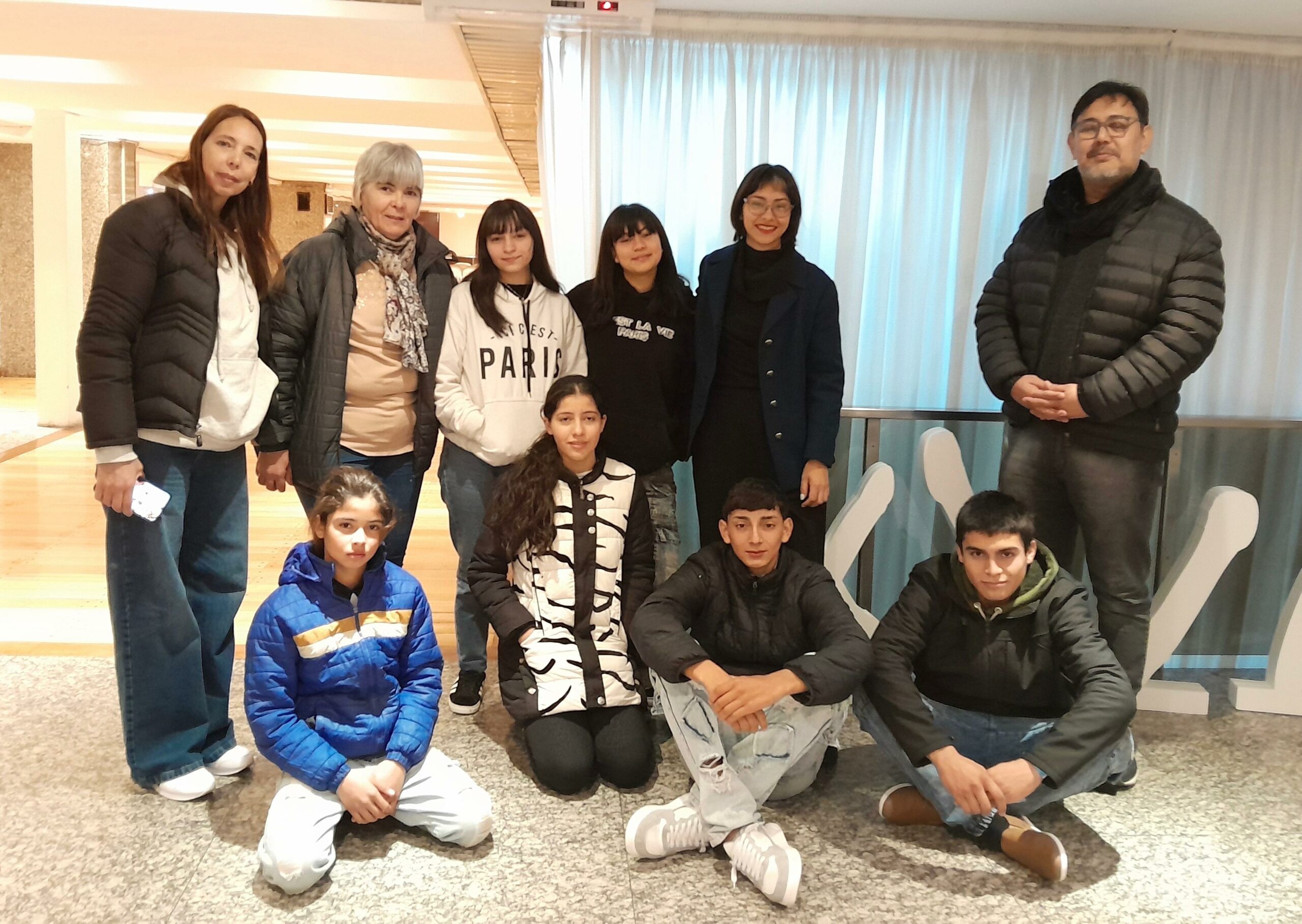 ESTUDIANTES CHAQUEÑOS REPRESENTARON A SUS COOPERATIVAS ESCOLARES EN UN ENCUENTRO NACIONAL ESTUDIANTES CHAQUEÑOS REPRESENTARON A SUS COOPERATIVAS ESCOLARES EN UN ENCUENTRO NACIONAL