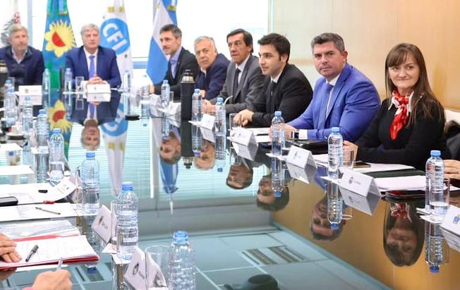 BS. AS: LA VICEGOBERNADORA SCHNEIDER REPRESENTÓ AL CHACO EN LA REUNIÓN POR LA REASIGNACIÓN DE FONDOS A LAS PROVINCIAS