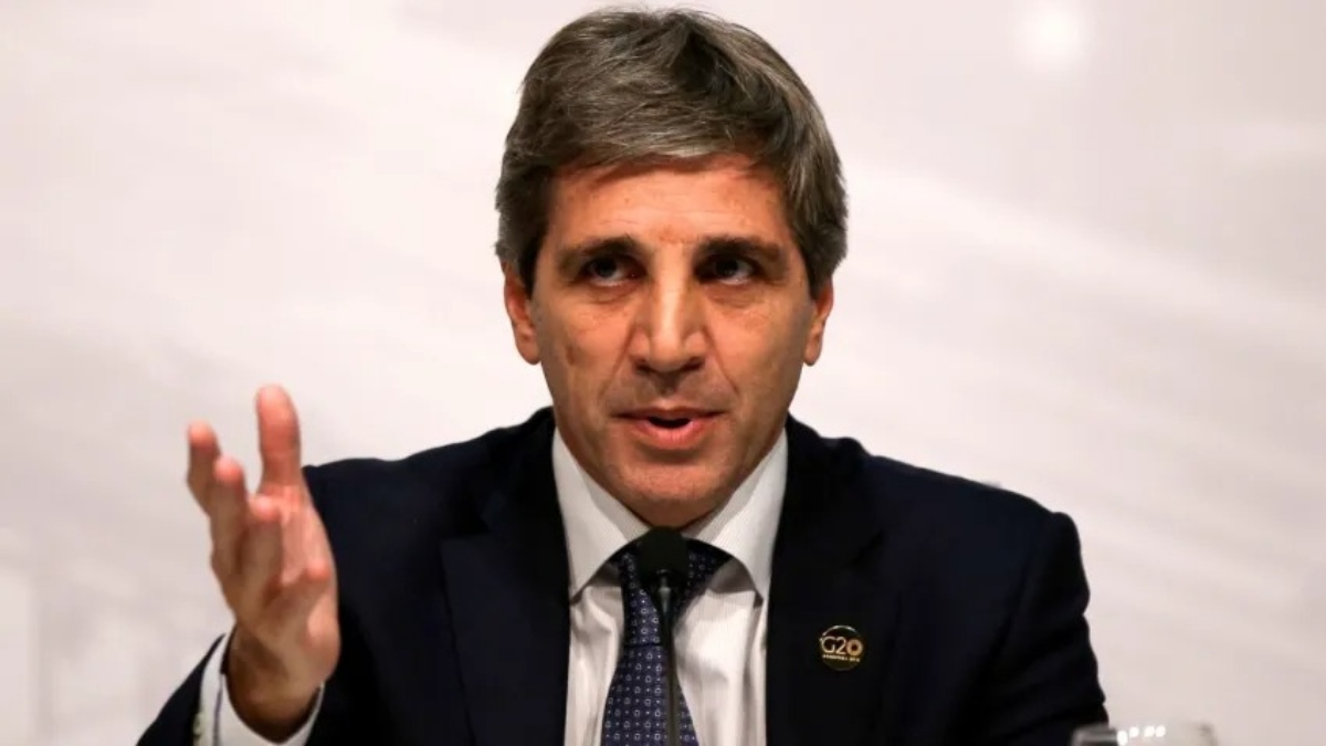 La jugada de Luis Caputo para mantener a raya al dólar