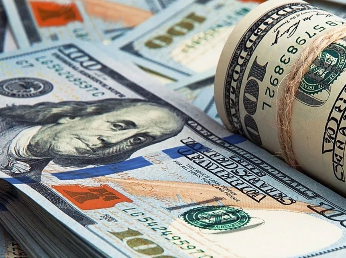 Semana caliente para el dólar: el oficial trepó  y alcanzó su valor máximo