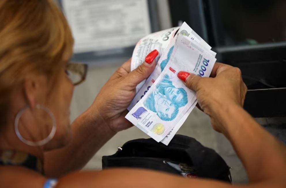 Consultoras y bancos prevén que la inflación seguirá bajando durante los próximos meses