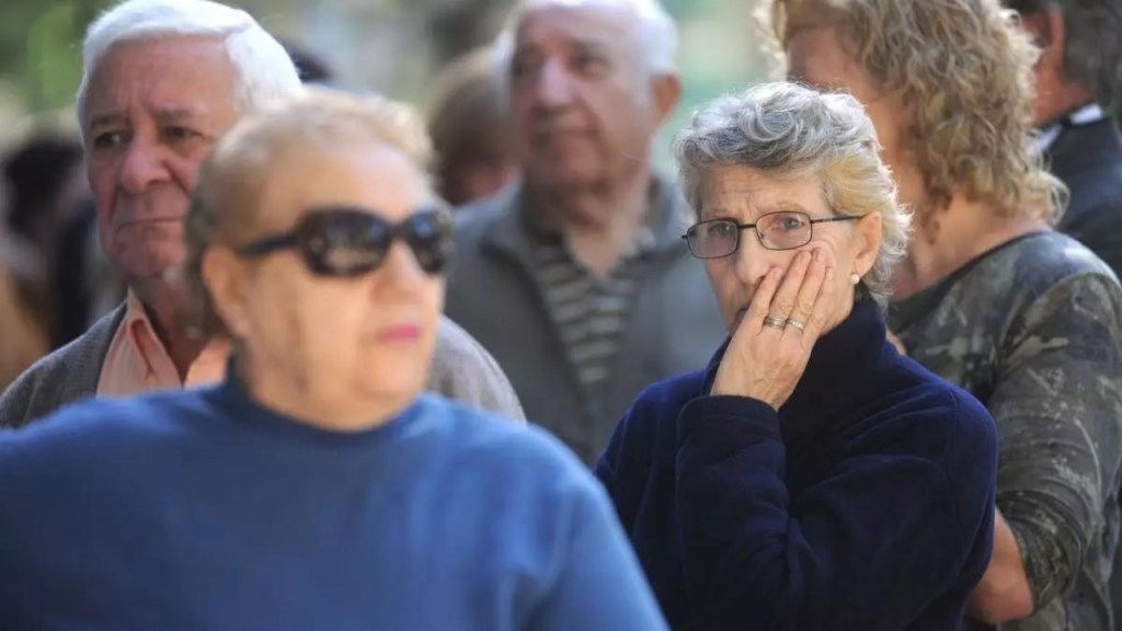 Jubilados: el Gobierno confirmó el bono y así quedan las jubilaciones mínimas