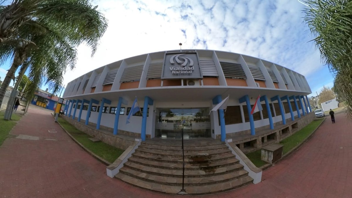 Freno a la motosierra: la Justicia suspendió el cierre de Vialidad decretado por Javier Milei