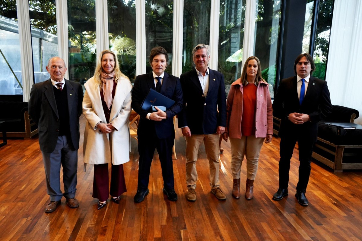 Javier Milei confirmó a la Mesa de Enlace que no bajarán las retenciones