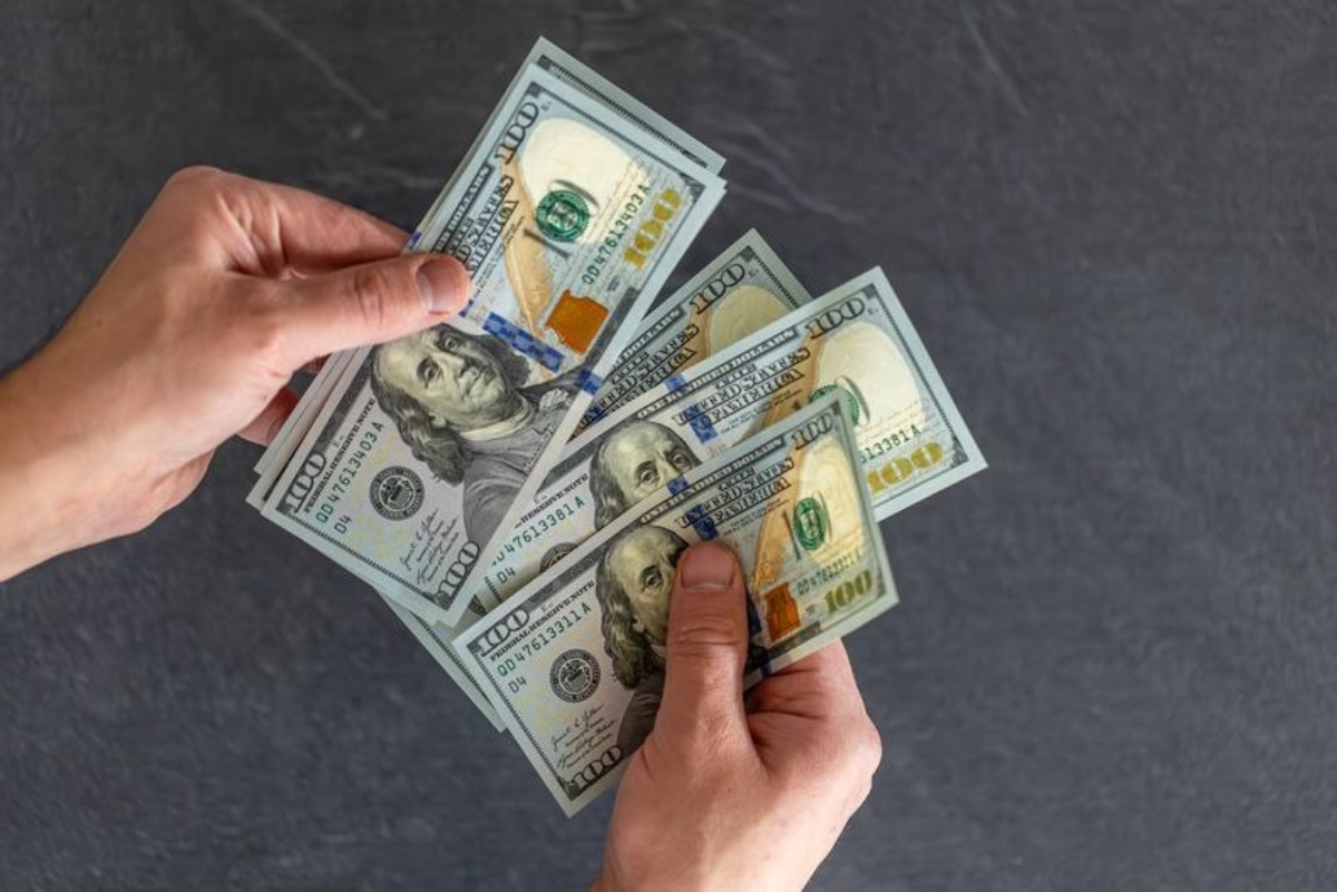El dólar se tomó un respiro y se mantuvo estable tras varias jornadas de subas