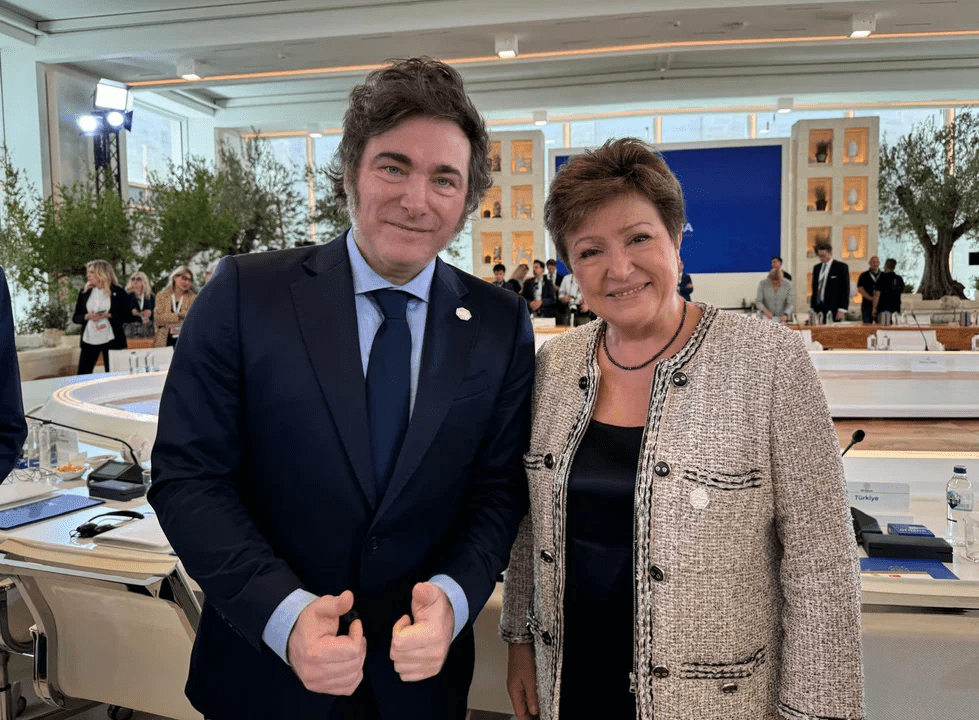 El FMI confirmó que sigue “muy de cerca” el fallo contra Argentina por YPF