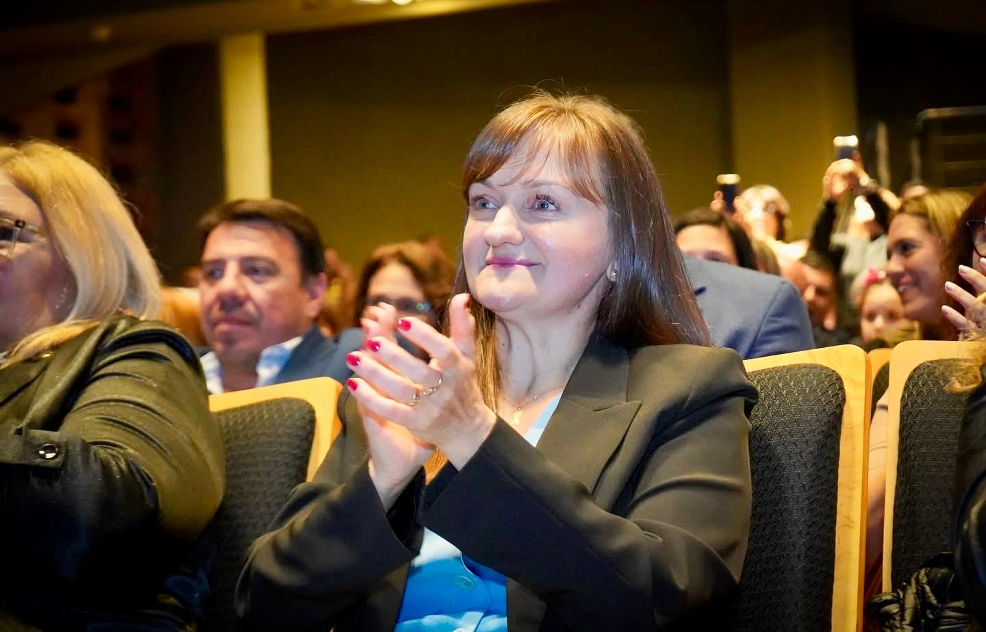 LA VICEGOBERNADORA SCHNEIDER ACOMPAÑÓ LA ENTREGA DE DIPLOMAS A LOS NUEVOS LEGISLADORES PROVINCIALES